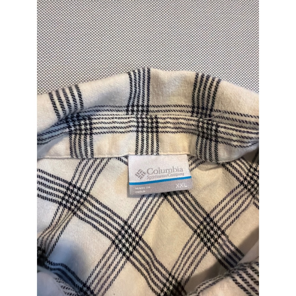 Columbia Sportswear Womens XXL White Black Plaid Flannel Button Down Shirt - Picture 2 of 8